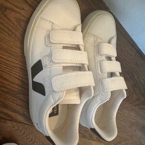 Veja White and Black Velcro Sneakers hardly worn size 7